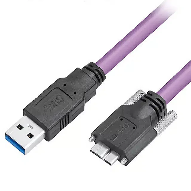 USB-3.0-A-Stecker und Micro-B-Stecker mit zwei Verriegelungsschrauben